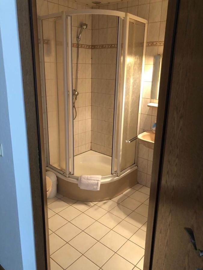Hôtel Gasthof Zum Baren à Gernrode  Extérieur photo