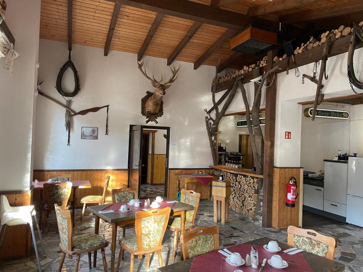Hôtel Gasthof Zum Baren à Gernrode  Extérieur photo