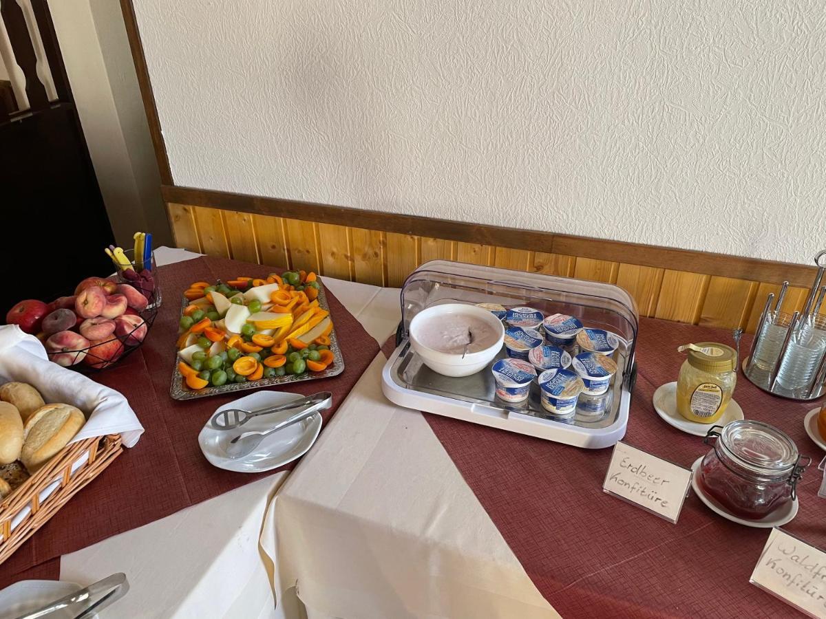 Hôtel Gasthof Zum Baren à Gernrode  Extérieur photo